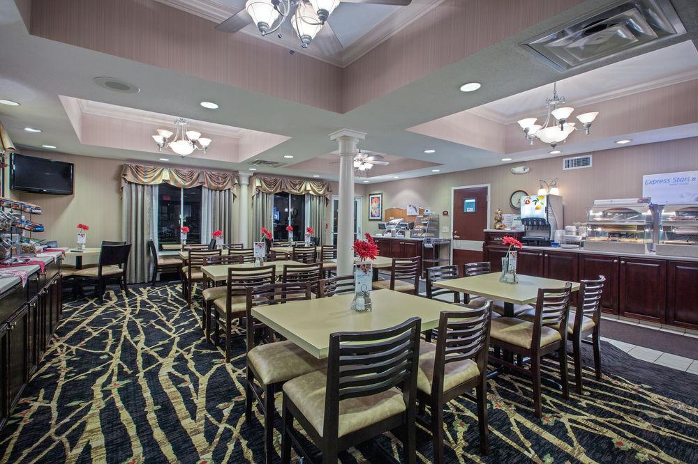 Holiday Inn Express Hotel & Suites Youngstown North-Warren/Niles By Ihg Exterior foto