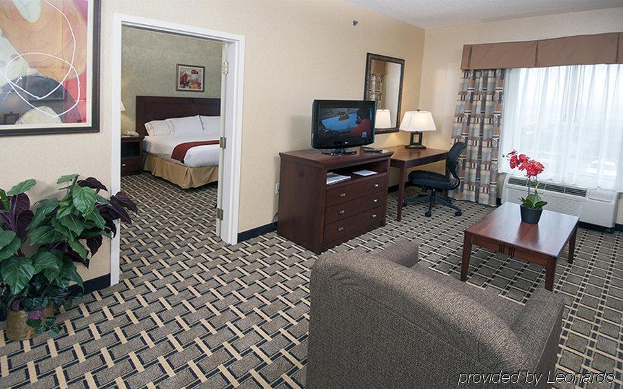 Holiday Inn Express Hotel & Suites Youngstown North-Warren/Niles By Ihg Habitación foto