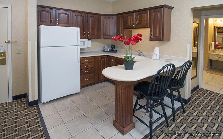 Holiday Inn Express Hotel & Suites Youngstown North-Warren/Niles By Ihg Habitación foto